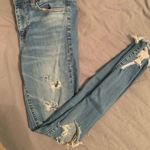 American Eagle Distressed Jeans
